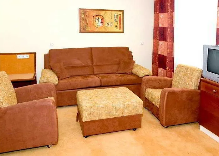 City Home Budapest 4*