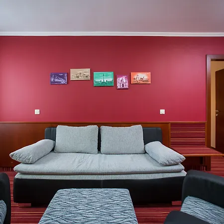 City Home Budapest Aparthotel 4*