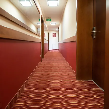 City Home Budapest 4*