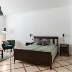City Home Budapest Ξενοδοχείο με διαμερίσματα 4*