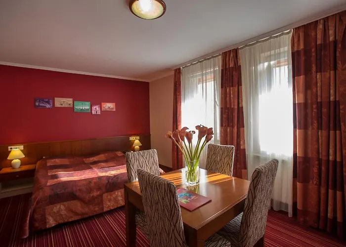 City Home Budapest 4* Budapeste