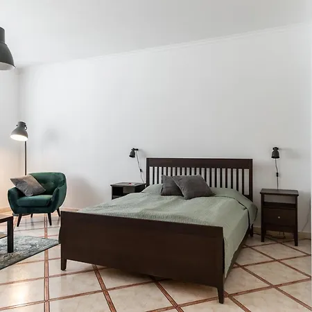 City Home Budapest Apart-hotel 4*