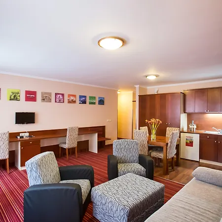 City Home Budapest 4*